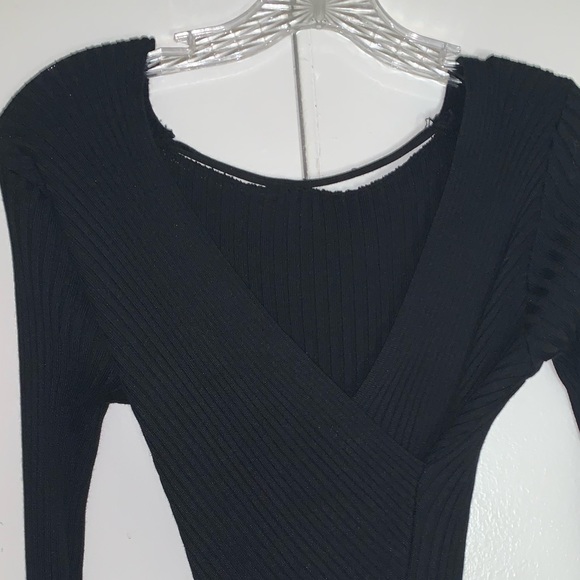 Black knit ribbed dress figure shaping - Picture 3 of 3